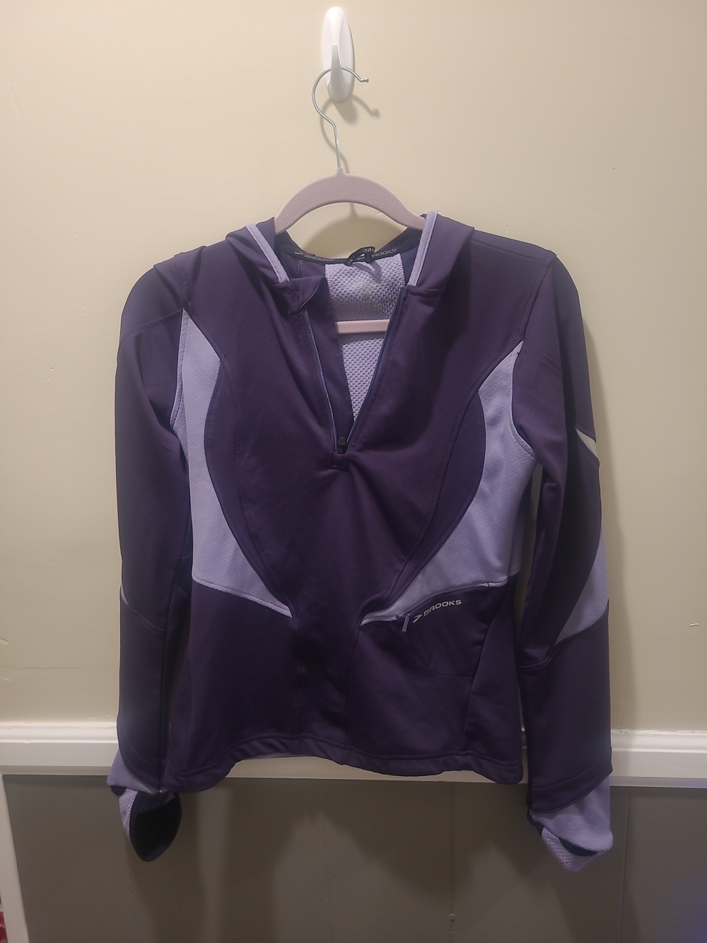 Brooks 1/4 Zip pullover Hooded Long Sleeve Jacket Purple Women's Sz S Running